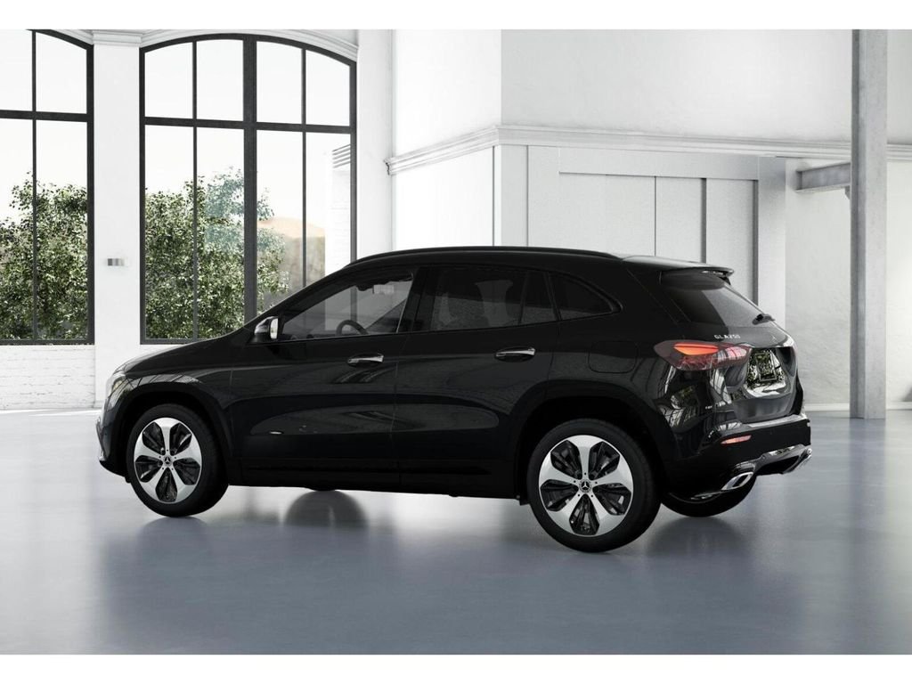 New 2026 Night Black Mercedes-Benz GLA 250 image 31