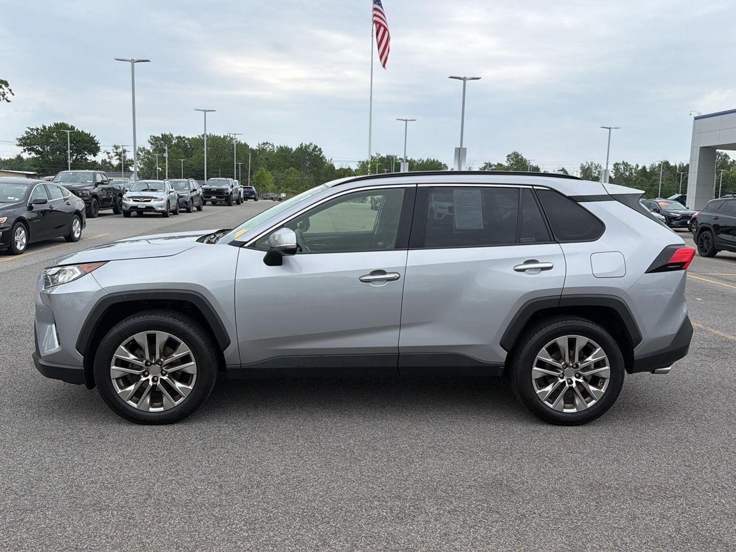 Used 2019 Silver Sky Metallic Toyota Limited image 8