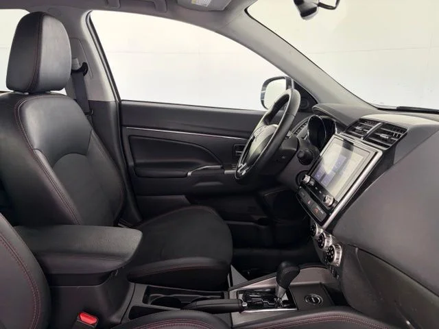 Used 2025 Gray Mitsubishi 2.0 S image 44