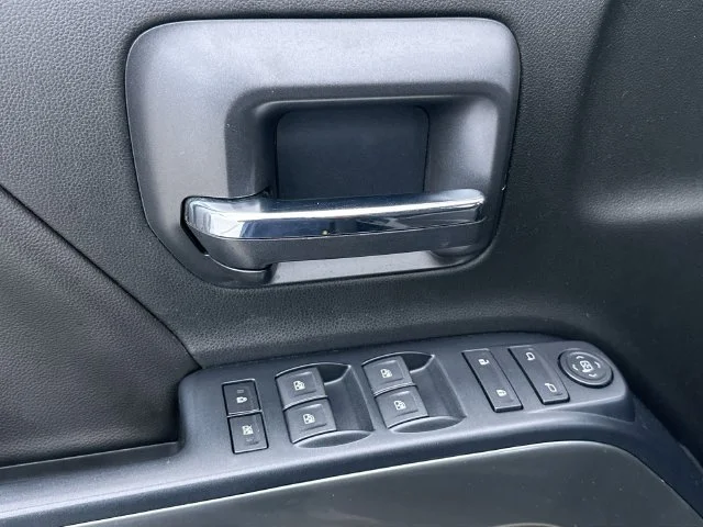 Used 2018 Brown Chevrolet LT image 22