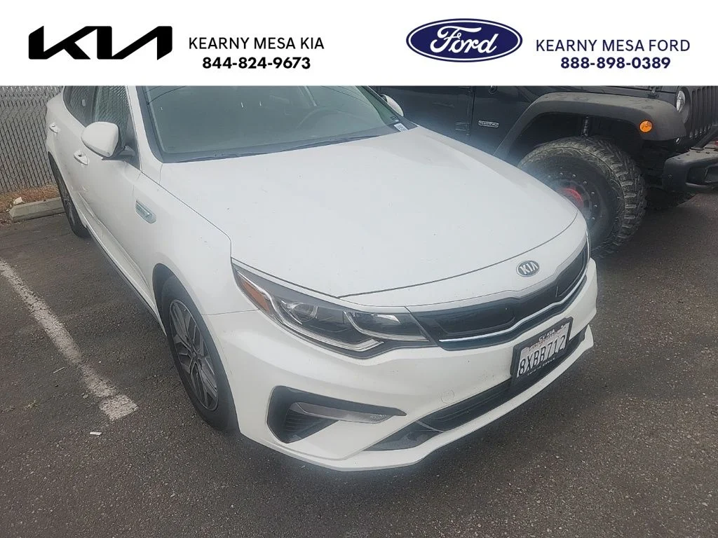 Certified Used 2020 White Kia EX image 1
