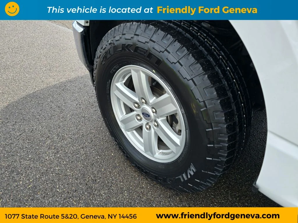 Used 2023 Oxford White Ford XLT image 9