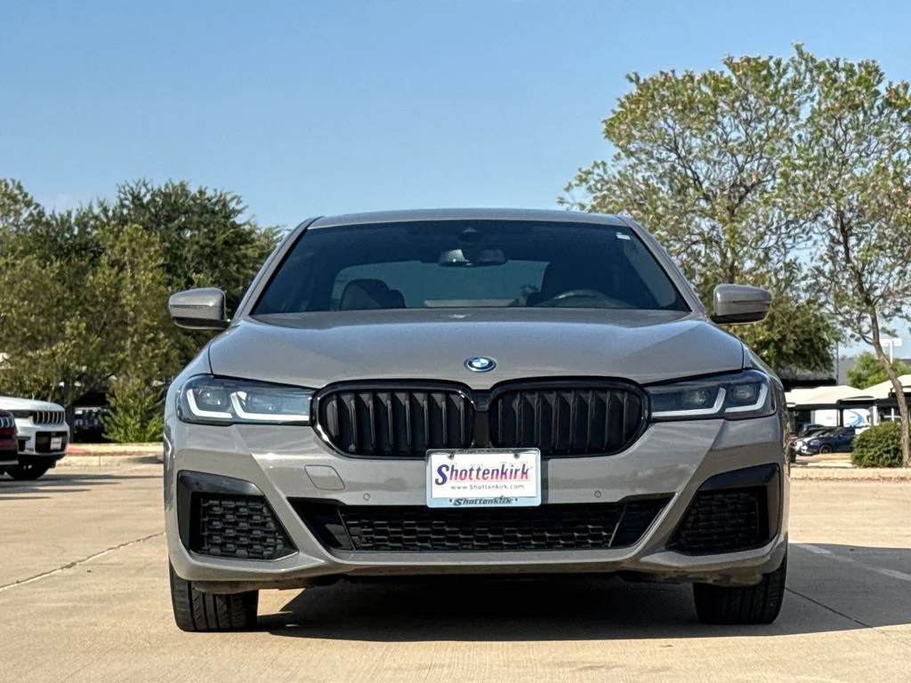Used 2022 Gray BMW 530e iPerformance image 2