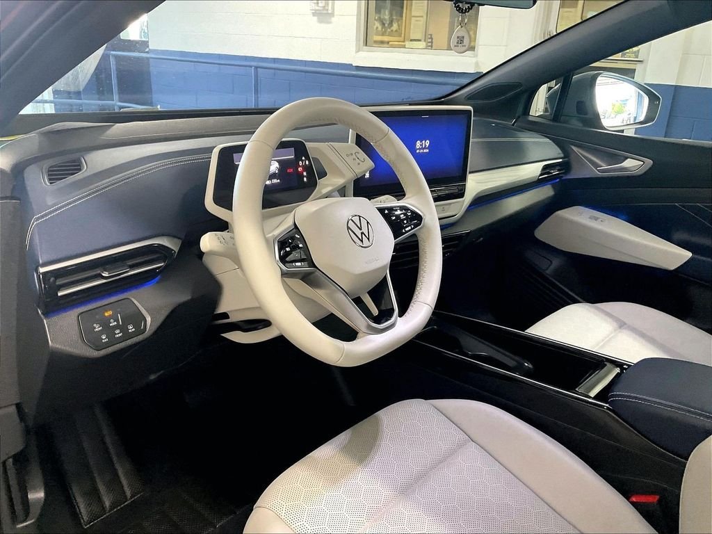 Used 2023 Gray Volkswagen Pro S image 8