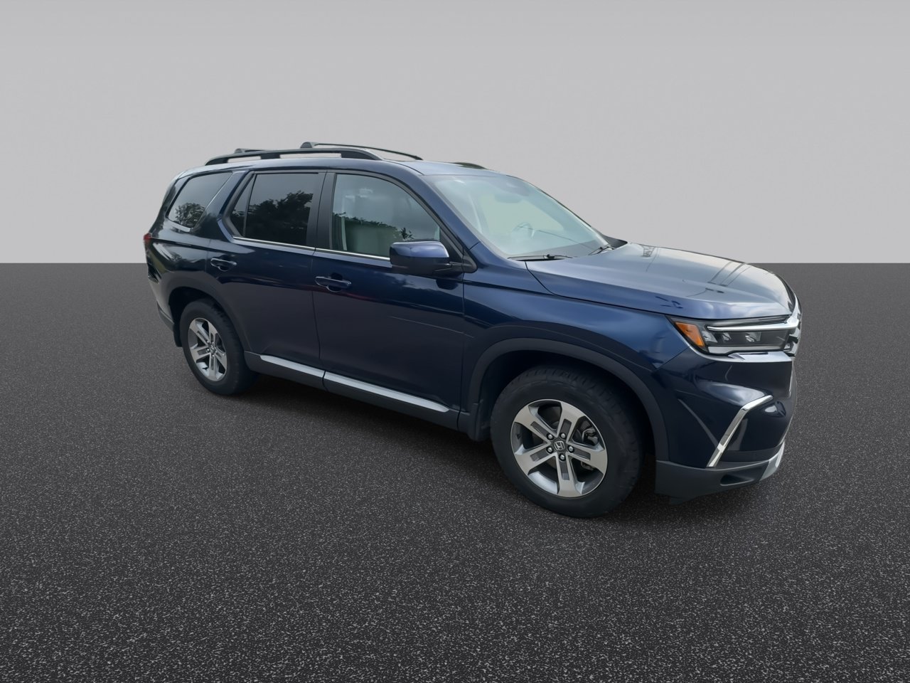 Used 2023 Blue Honda EX-L 8 Passenger image 2