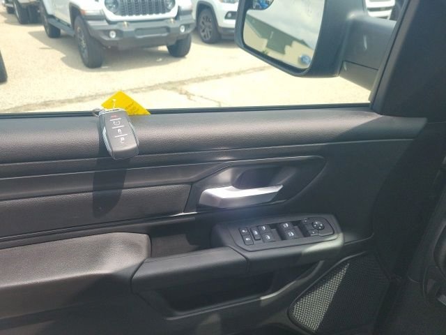 New 2026 Serrano-Green Metallic Exterior Paint RAM Warlock image 18