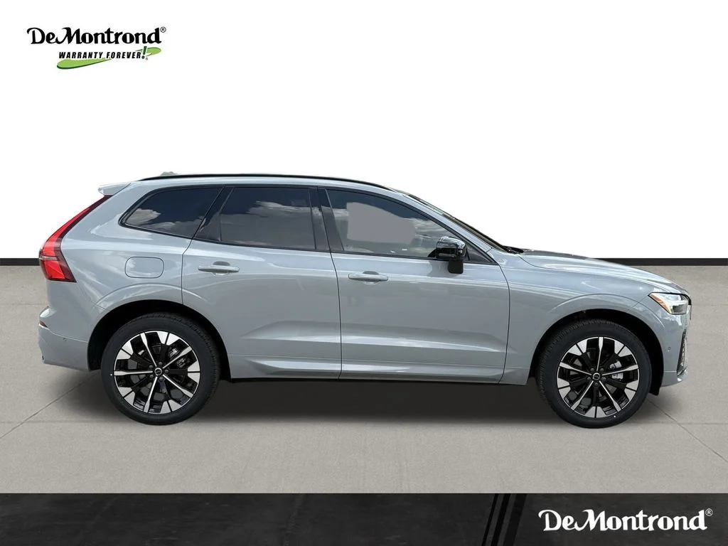 New 2026 Vapour Grey Volvo Plus image 4