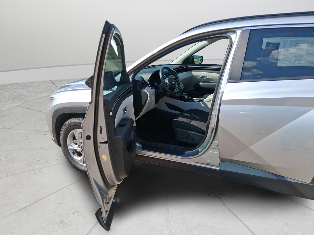 Used 2024 Silver Hyundai SEL image 32