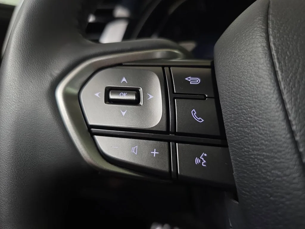 Used 2025 Black Lexus 350h Premium image 17