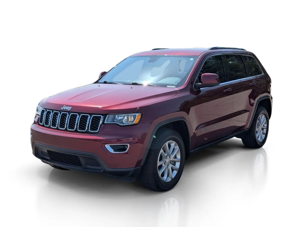 Used 2021 Red Jeep Laredo E image 1