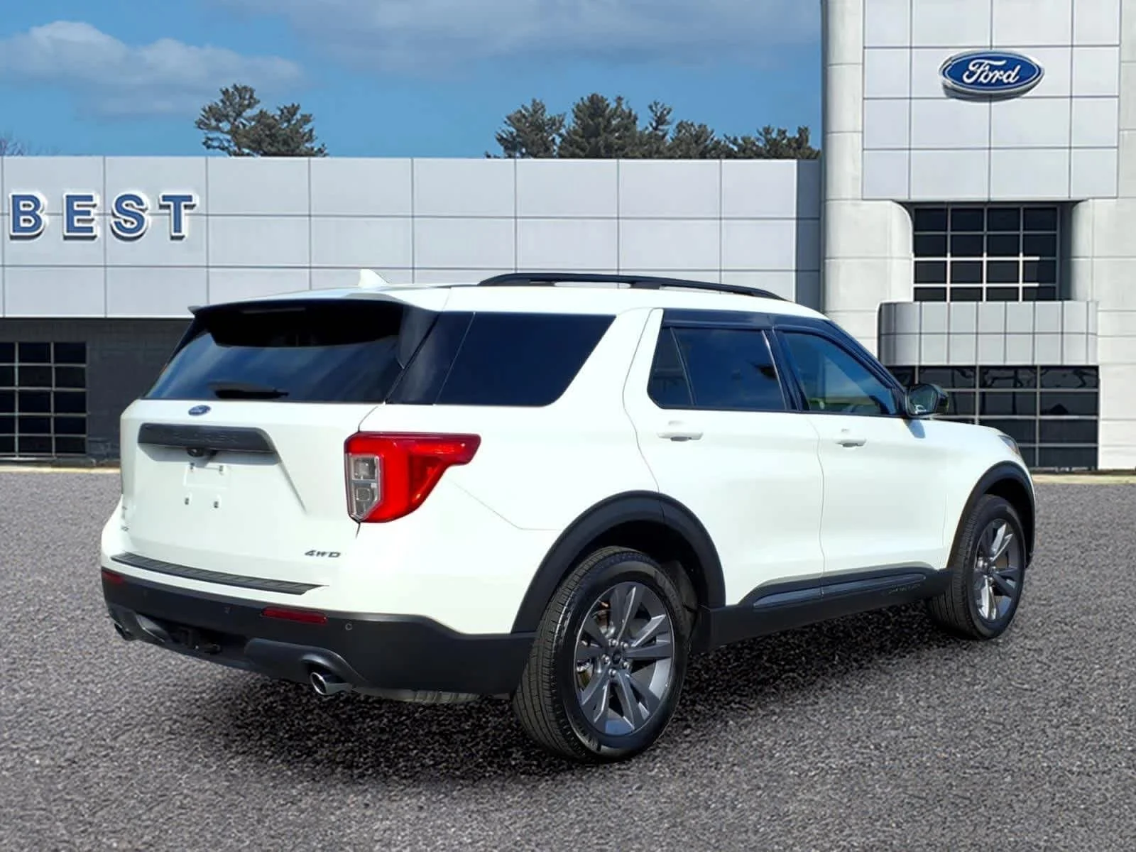Used 2024 Star White Ford XLT image 8
