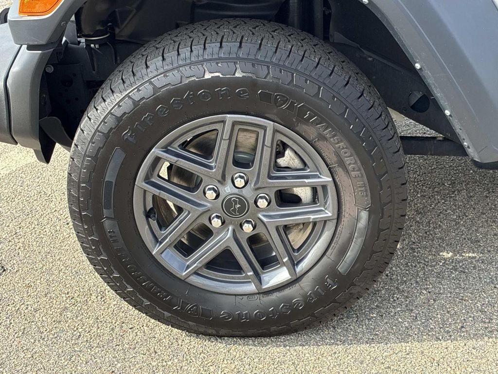 Used 2024 Silver Jeep Sport S image 17