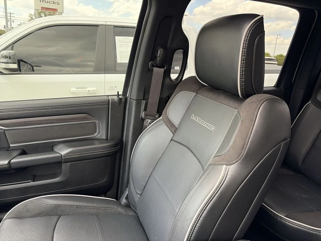 Used 2025 White Ram Laramie image 24