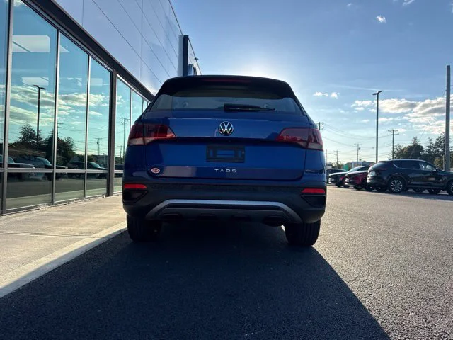 Used 2023 Blue Volkswagen 1.5T S image 4