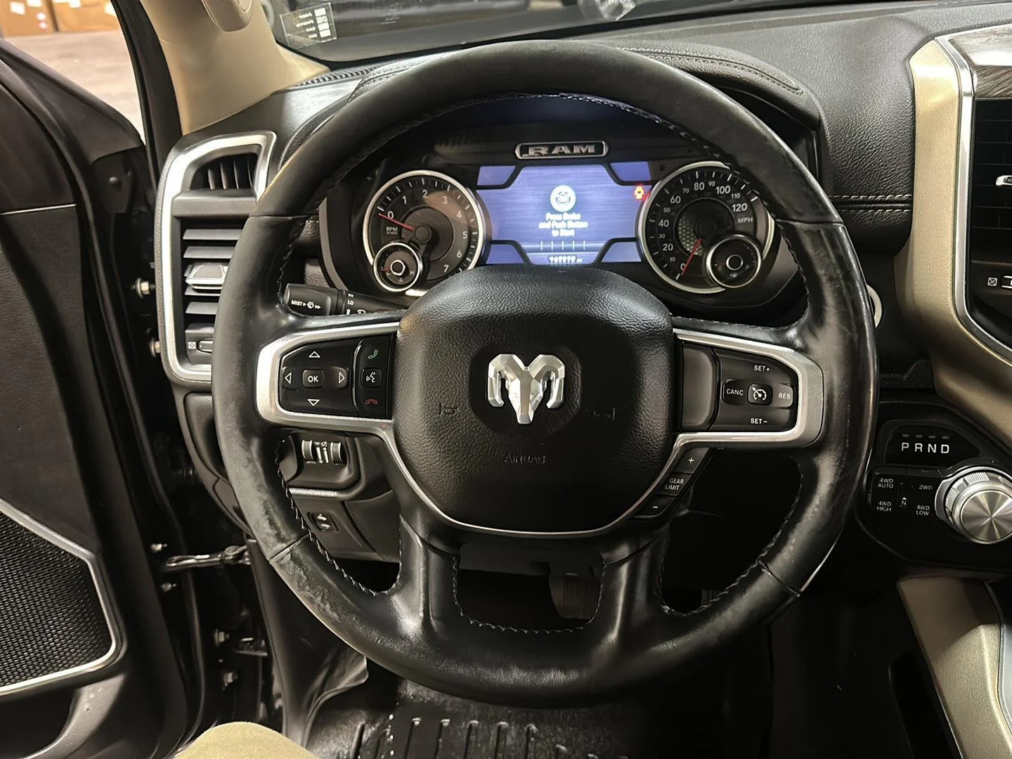 Used 2019 Diamond Black Crystal Pearlcoat Ram Laramie image 20