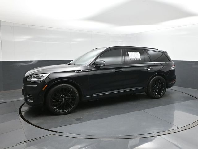Used 2023 Black Lincoln Reserve image 30