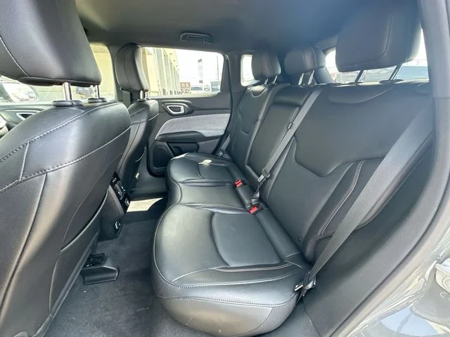 Used 2023 Gray Jeep Latitude Lux image 24