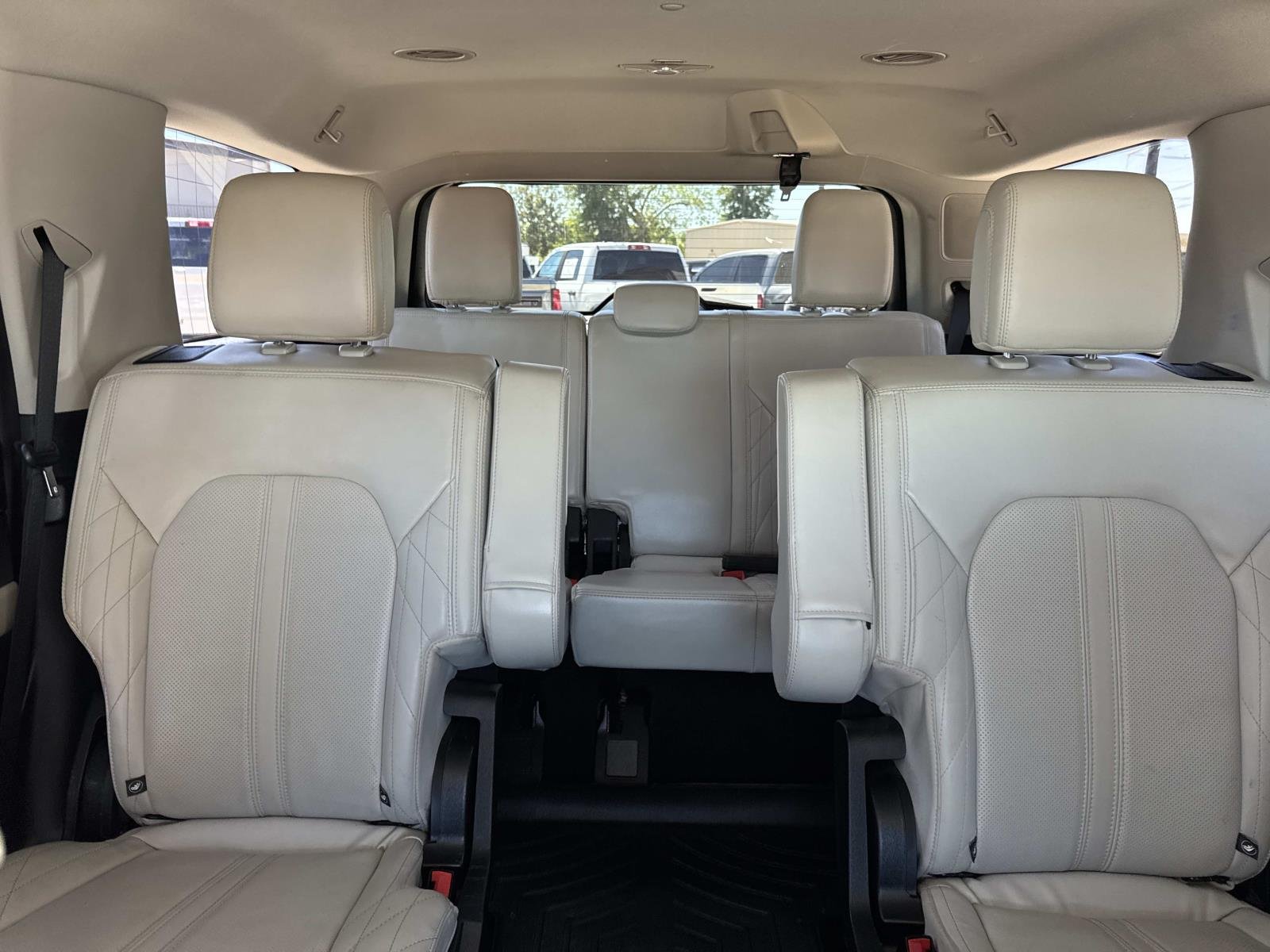 Used 2021 Star White Metallic Tri-Coat Ford Platinum image 9