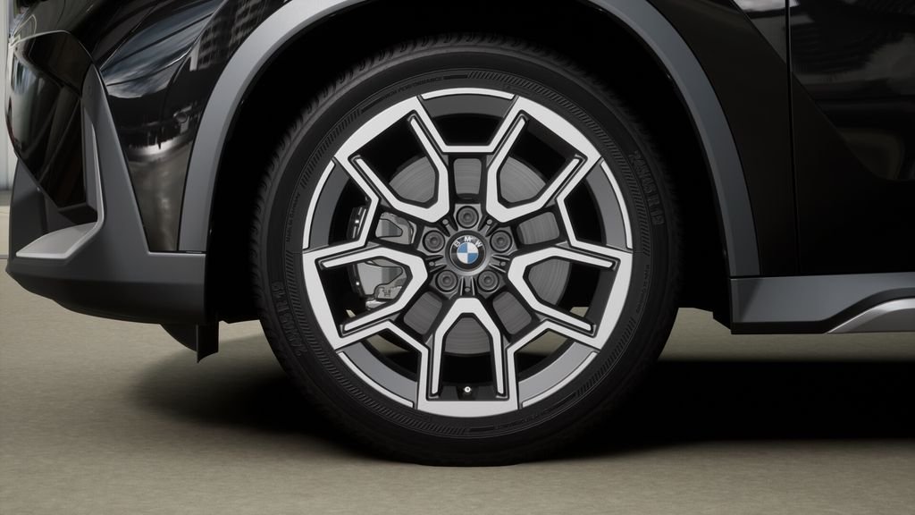 New 2026 Black Sapphire Metallic BMW xDrive28i image 33
