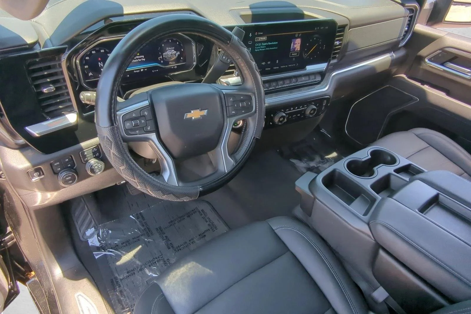 Used 2025 Black Chevrolet LTZ image 18