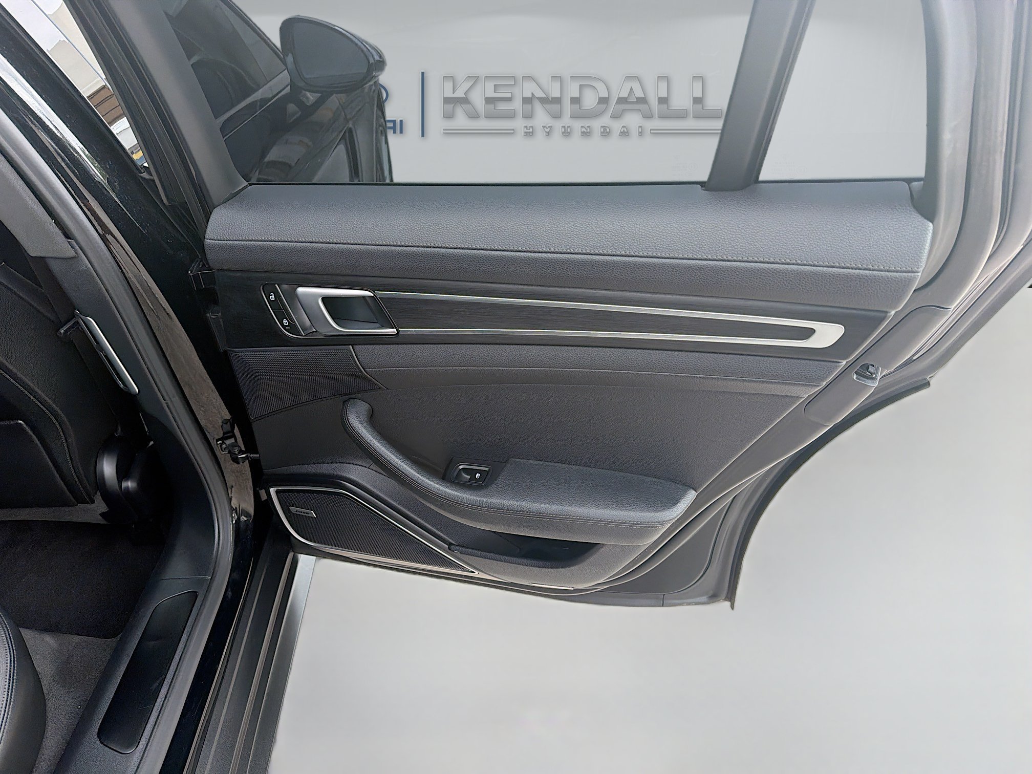 2023 Porsche Panamera Platinum Edition - Photo 28