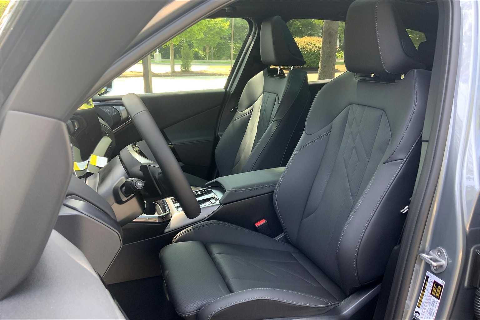 Used 2026 Skyscraper Grey Metallic BMW 30 xDrive image 9