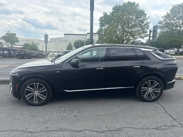 Certified 2024 Cadillac LYRIQ Luxury 1 with VIN 1GYKPPRL3RZ132165 for sale in Bethesda, MD