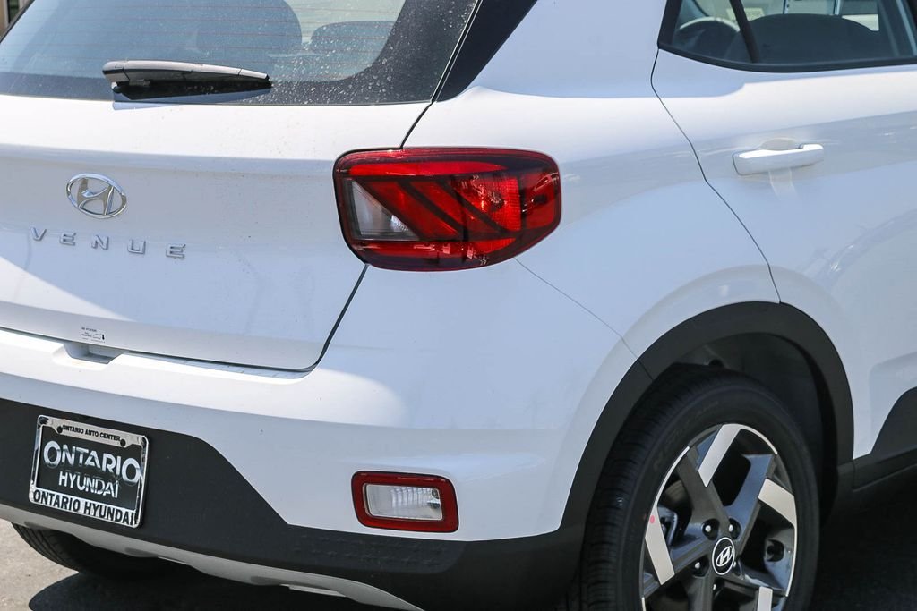 New 2026 White Hyundai SEL image 8