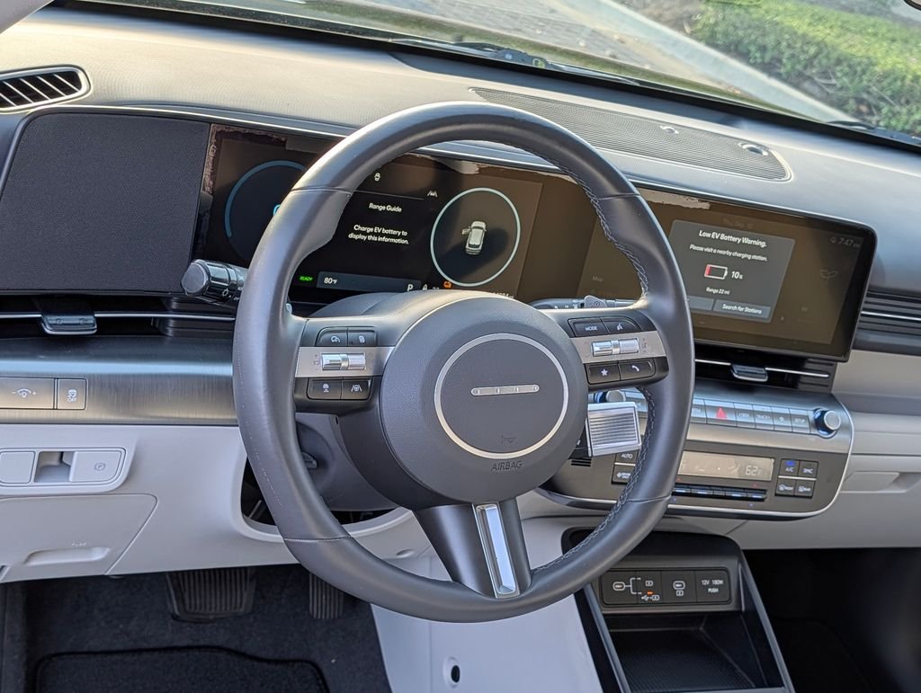 2024 Hyundai Kona EV SEL - Photo 17