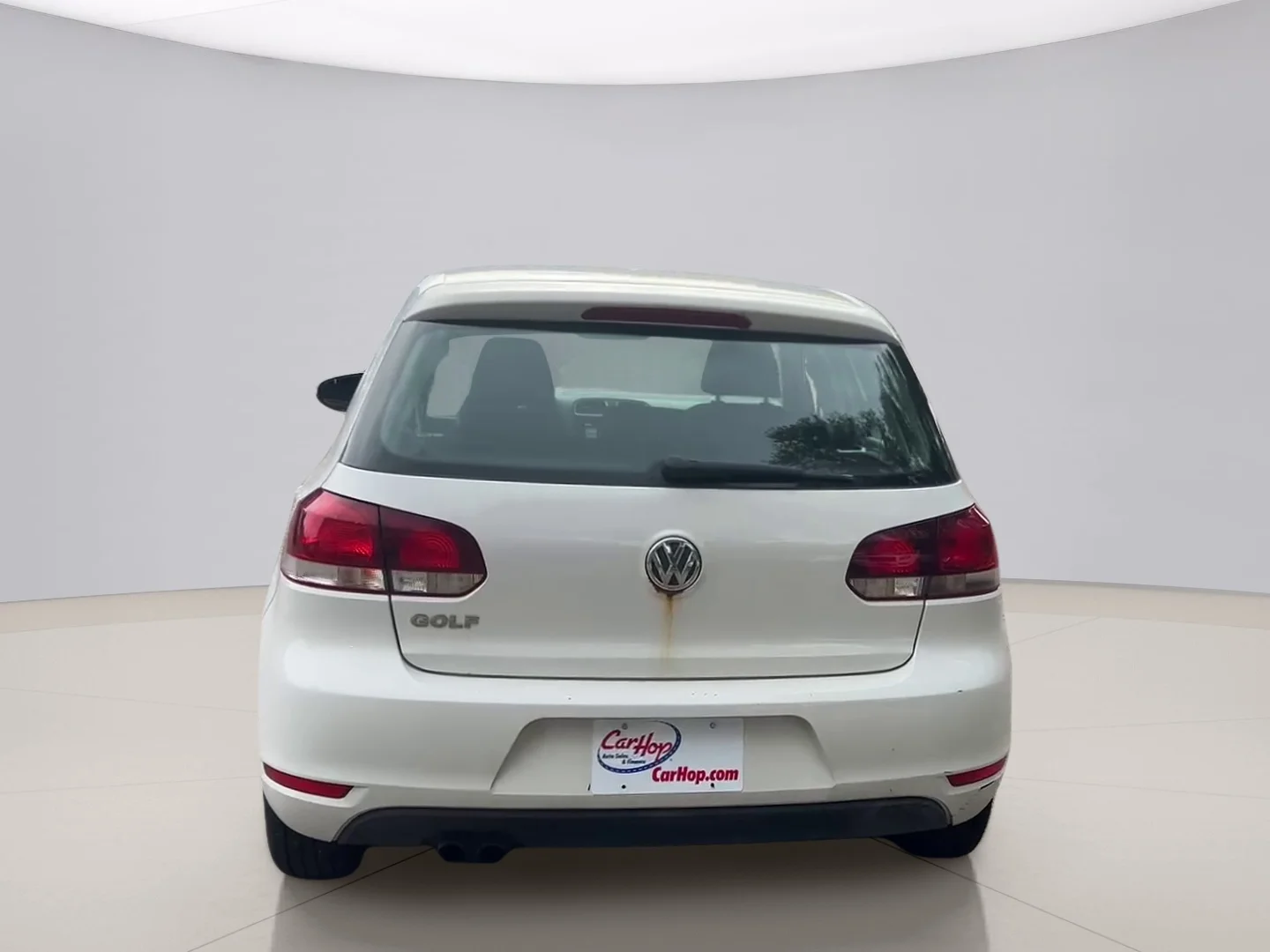 Used 2010 White Volkswagen 4DR image 4