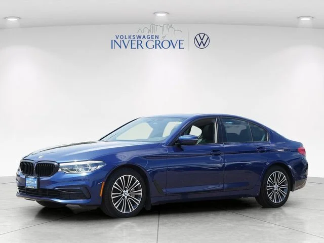 Used 2019 Blue Metallic BMW 540i xDrive image 3