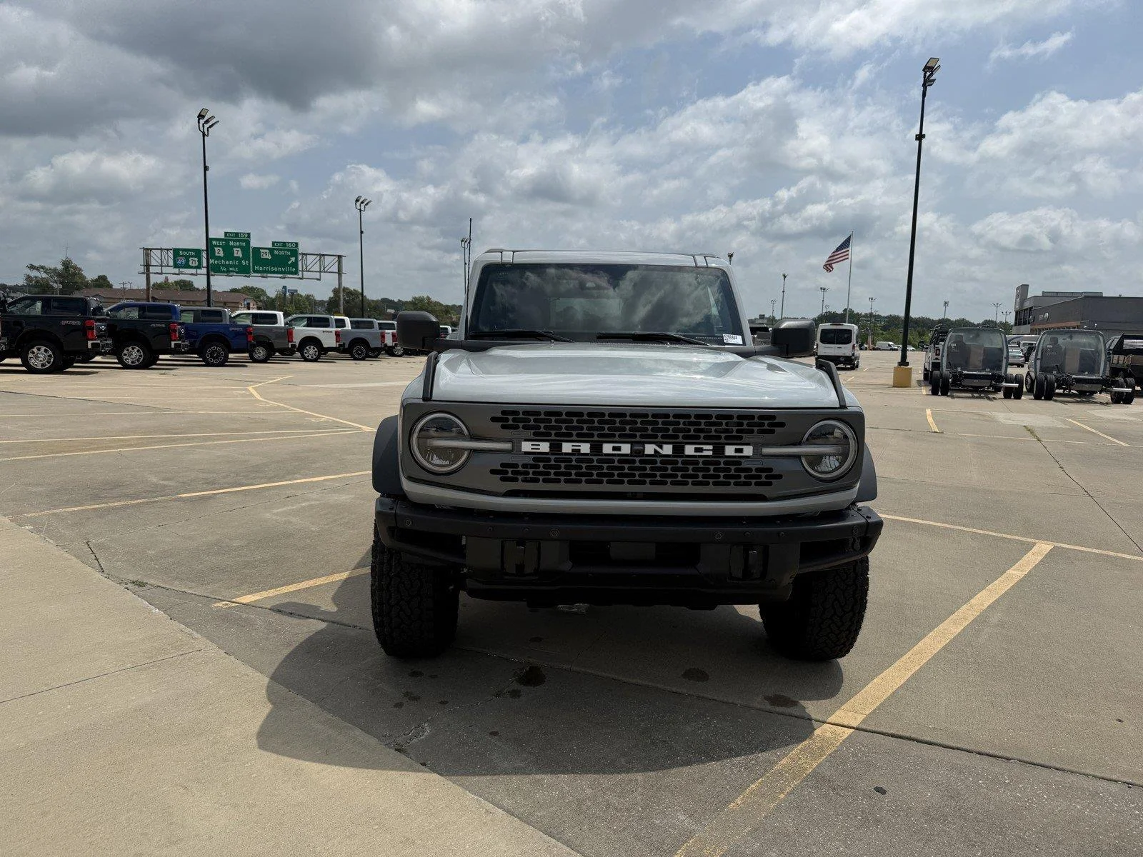 New 2026 Avalanche Gray Ford Badlands® image 3