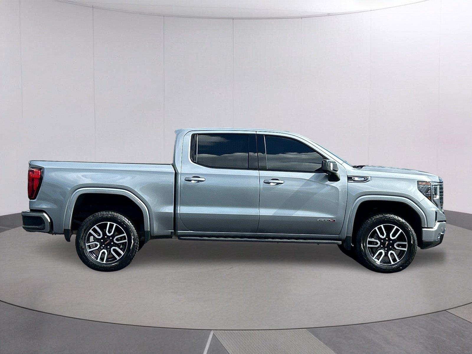 Certified Used 2025 Sterling Metallic GMC AT4 image 8