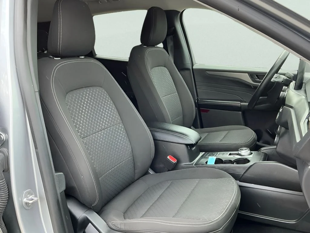 Used 2024 Silver Ford Active image 26