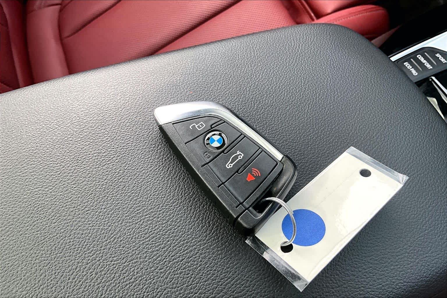 Used 2024 Brooklyn Grey Metallic BMW sDrive30i image 14
