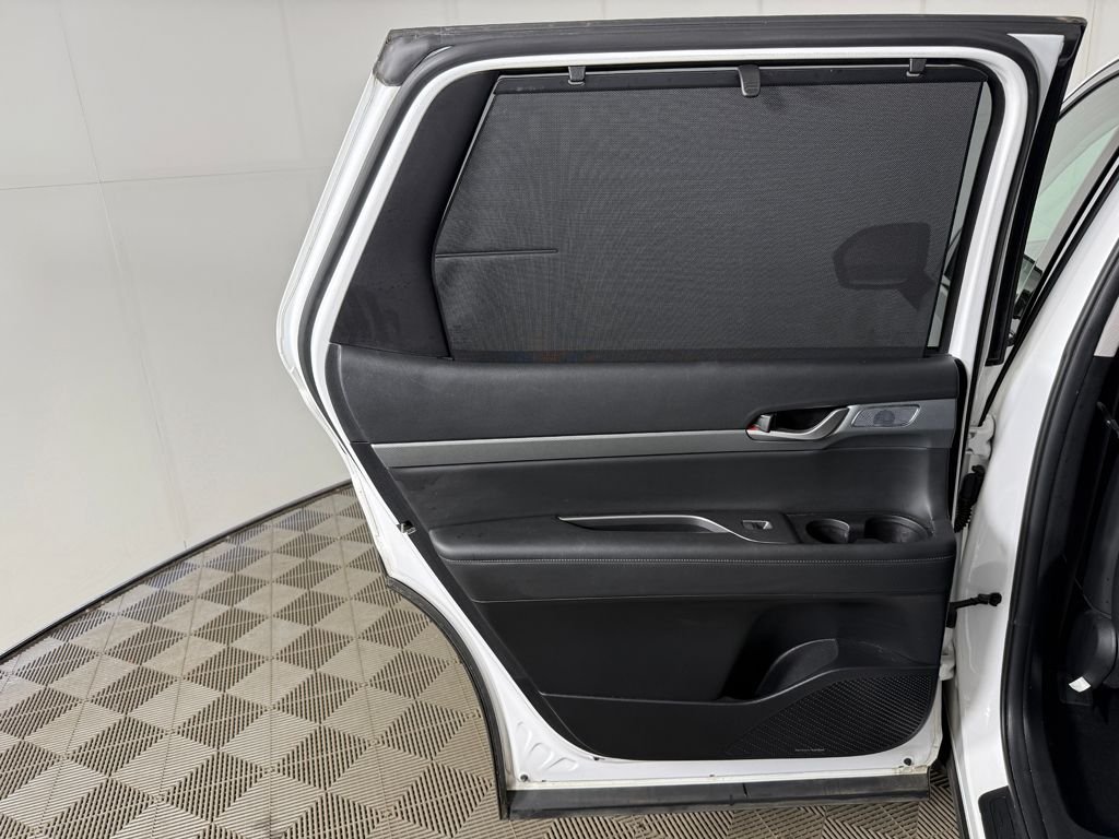 Used 2023 White Hyundai SEL image 28