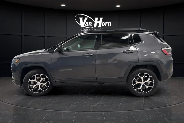 Used 2024 Gray Metallic Jeep Limited image 4