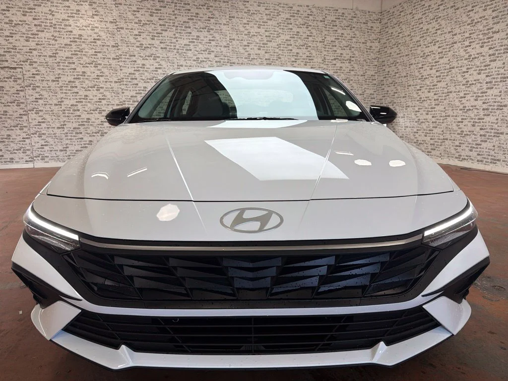 New 2026 Serenity White Hyundai SEL Sport Plus image 2