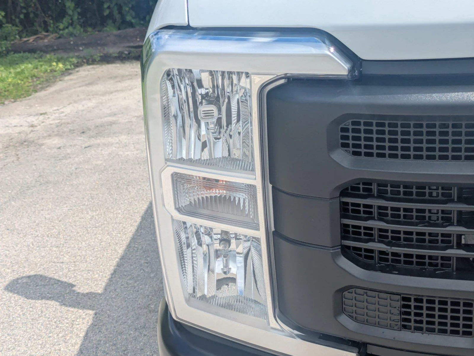 New 2026 Oxford White Ford F-250® XL image 12