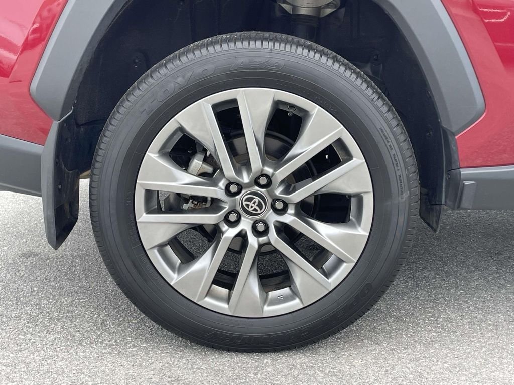 2025 Toyota RAV4 XLE Premium - Photo 31
