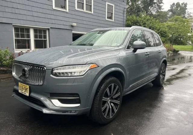 2023 Volvo XC90 B6 Plus 7-Seater