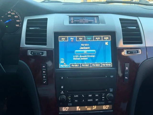 Used 2008 Black Cadillac Base image 18