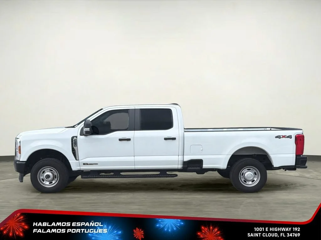 Used 2025 White Ford XL image 3