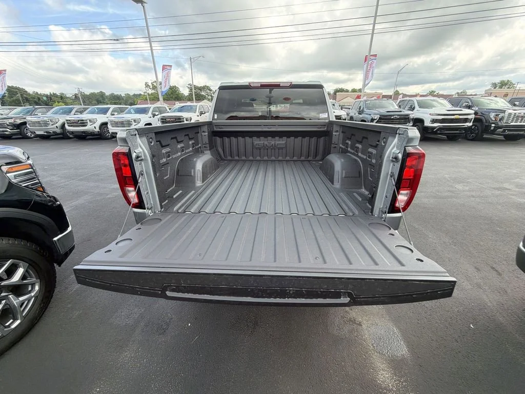 New 2026 Sterling Metallic GMC Elevation image 29