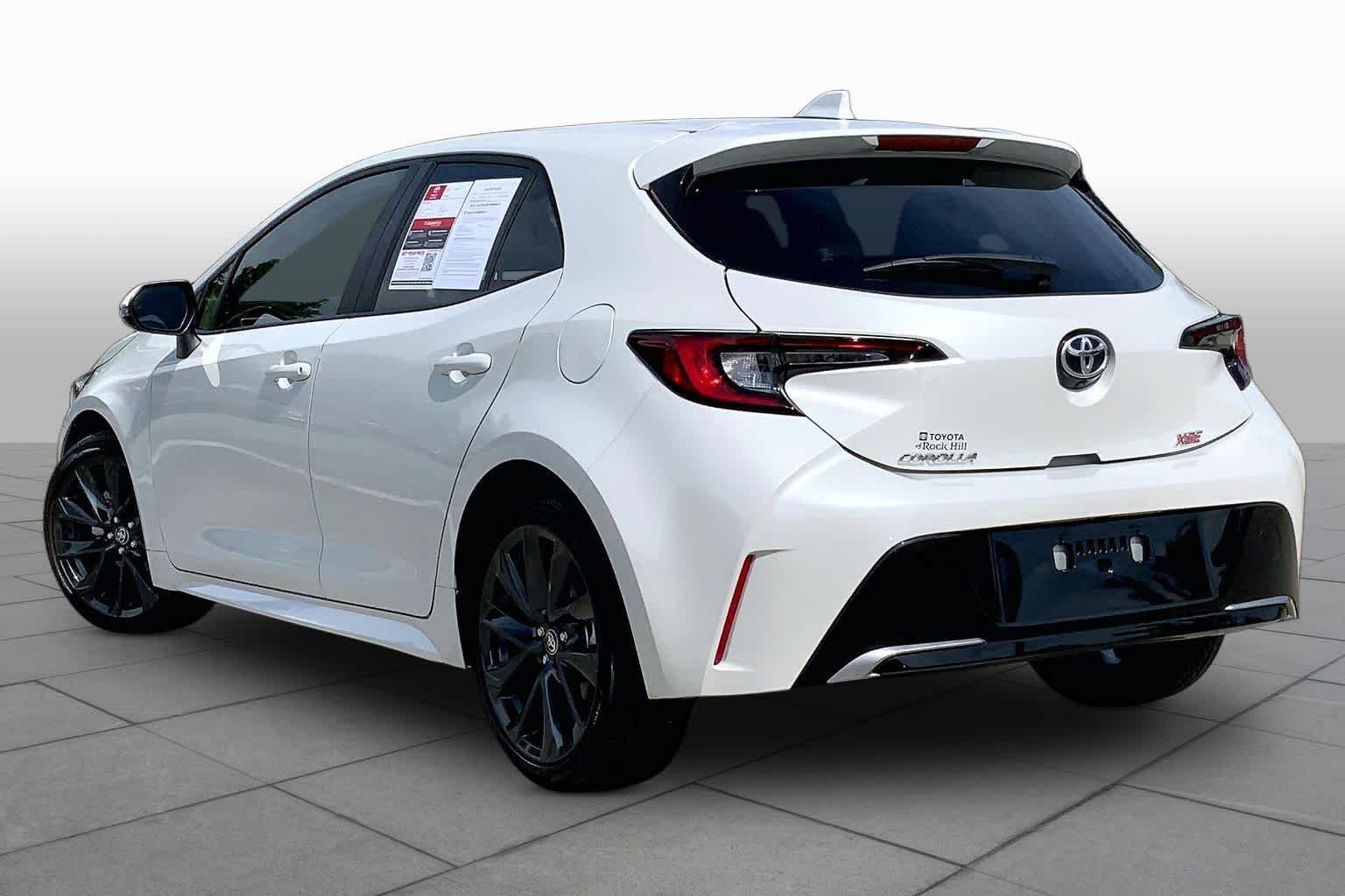 Used 2024 Wind Chill Pearl Toyota XSE image 12
