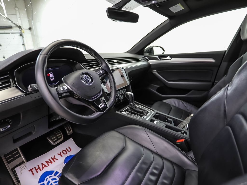 Used 2019 Deep Black Volkswagen 2.0T SEL R-Line image 10