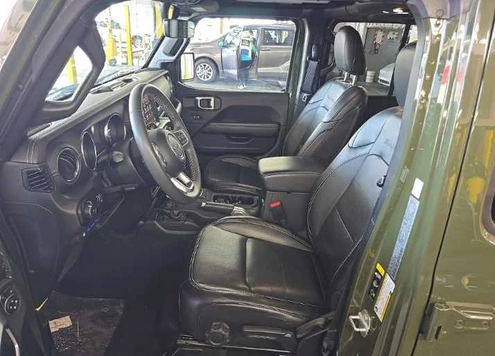 Used 2023 Sarge Green Clearcoat Jeep Sahara image 9
