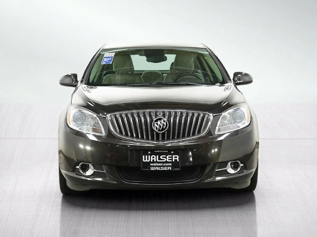 Used 2014 MOCHA BRONZE METALLIC Buick 4dr Sdn image 8