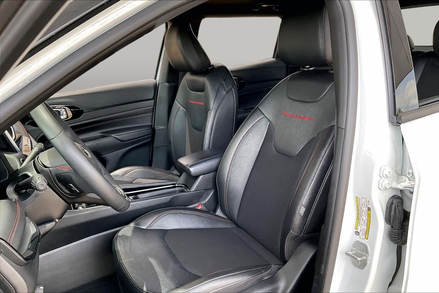 Used 2025 Bright White Clearcoat Jeep Trailhawk image 8