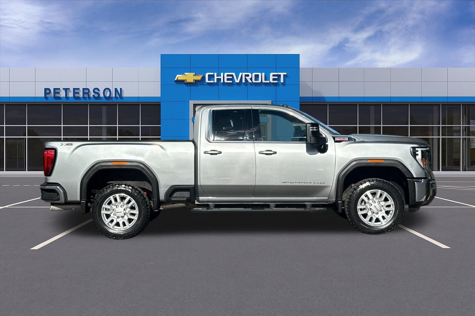 Used 2024 Gray GMC SLE image 3